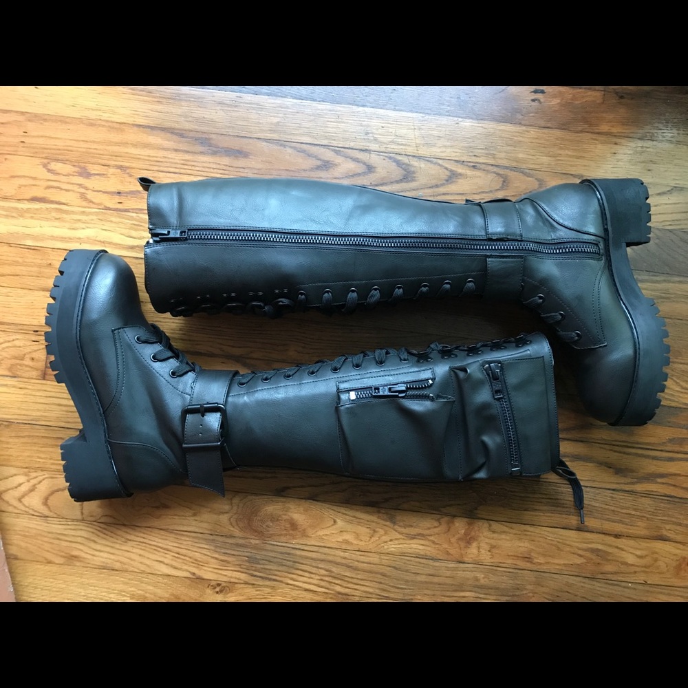 Current Mood Obsidian Pocket Combat Boots